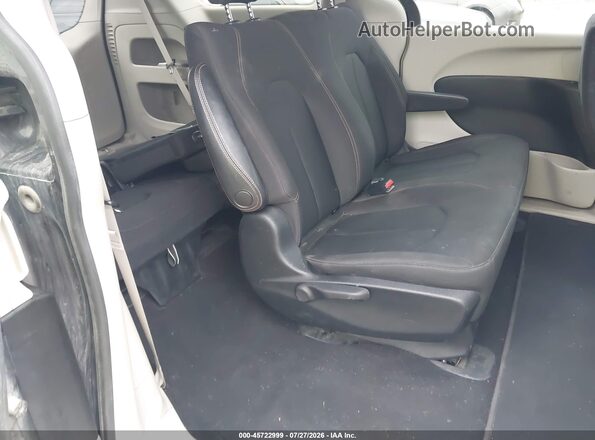 2C4RC1AGXJR355877 2018 CHRYSLER PACIFICA Gray VIN կոդի պիտակի տեսք
