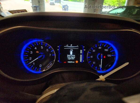 2C4RC1AGXLR120771 2020 CHRYSLER VOYAGER Blue Vista del cuadro de instrumentos