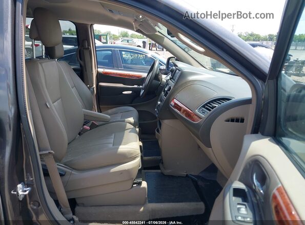 2C4RC1BG0GR205199 2016 CHRYSLER TOWN & COUNTRY Gray Вид салону спереду