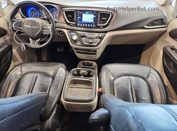 2C4RC1BG0HR511157 2017 CHRYSLER PACIFICA Black Առջևի վահանակի տեսք