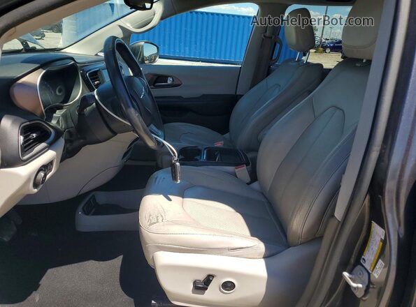 2C4RC1BG0JR352565 2018 CHRYSLER PACIFICA Gray წინა სალონის ხედი