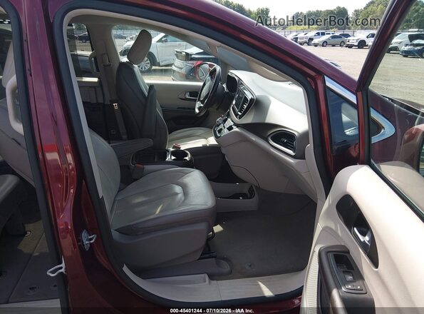 2C4RC1BG0KR733575 2019 CHRYSLER PACIFICA Red Вид салону спереду