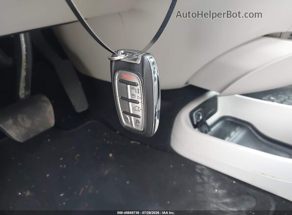2C4RC1BG0PR616229 2023 CHRYSLER PACIFICA White Առջևի վահանակի տեսք