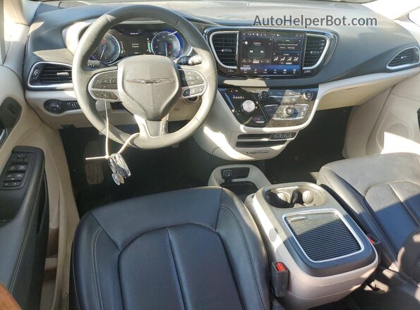 2C4RC1BG0RR135383 2024 CHRYSLER PACIFICA Черный Вид панели приборов