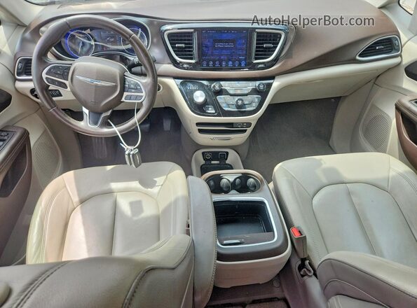 2C4RC1BG1HR687859 2017 CHRYSLER PACIFICA Красный Вид панели приборов