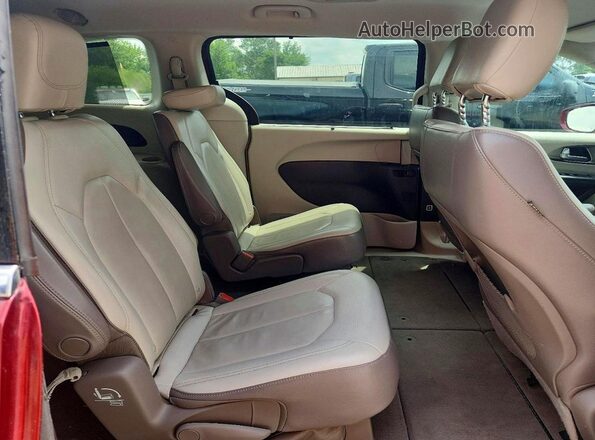 2C4RC1BG1HR687859 2017 CHRYSLER PACIFICA Красный Вид задней части салона