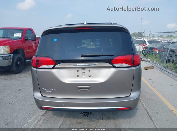 2C4RC1BG1HR752323 2017 CHRYSLER PACIFICA Beige 