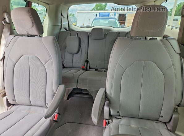 2C4RC1BG1HR768554 2017 CHRYSLER PACIFICA Темно-бордовый Вид задних сидений