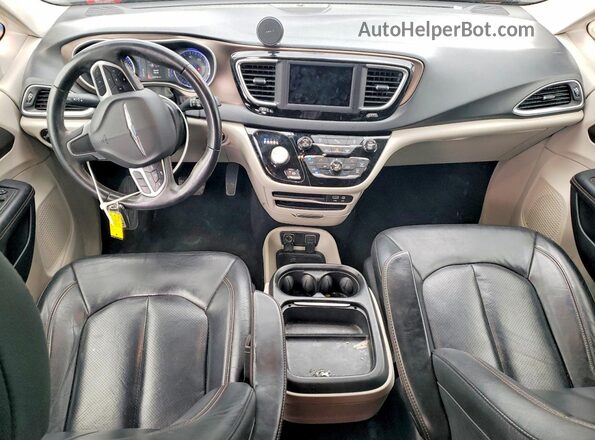 2C4RC1BG1JR217692 2018 CHRYSLER PACIFICA Silver Առջևի վահանակի տեսք