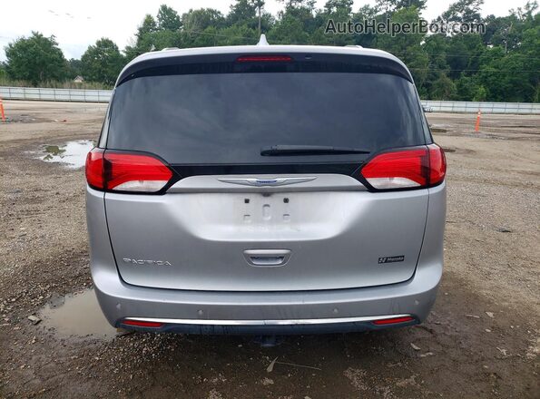 2C4RC1BG1JR217692 2018 CHRYSLER PACIFICA Silver Հետևի տեսք