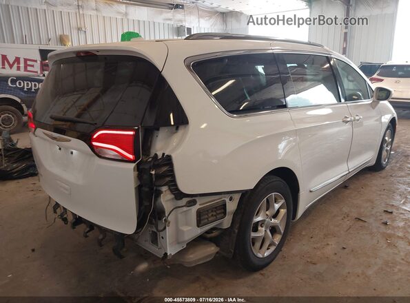 2C4RC1BG1JR271431 2018 CHRYSLER PACIFICA White Rear right