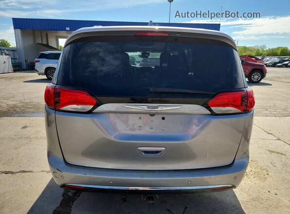 2C4RC1BG1JR333409 2018 CHRYSLER PACIFICA Серебряный Вид сзади