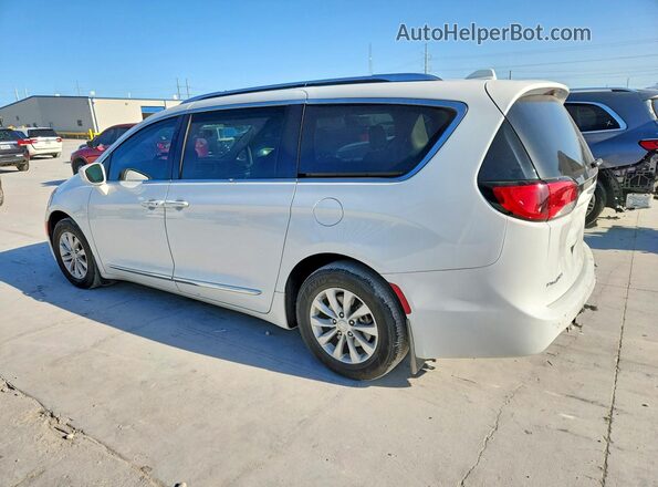 2C4RC1BG1KR554476 2019 CHRYSLER PACIFICA White Rear left
