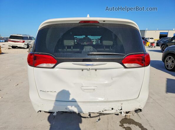 2C4RC1BG1KR554476 2019 CHRYSLER PACIFICA White Rear view