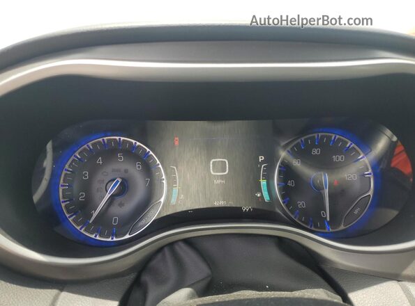 2C4RC1BG1RR148630 2024 CHRYSLER PACIFICA Silver Widok zestawu wskaźników