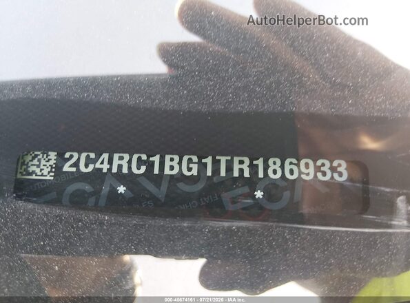 2C4RC1BG1TR186933 2026 CHRYSLER PACIFICA Black ძრავის განყოფილების ხედი