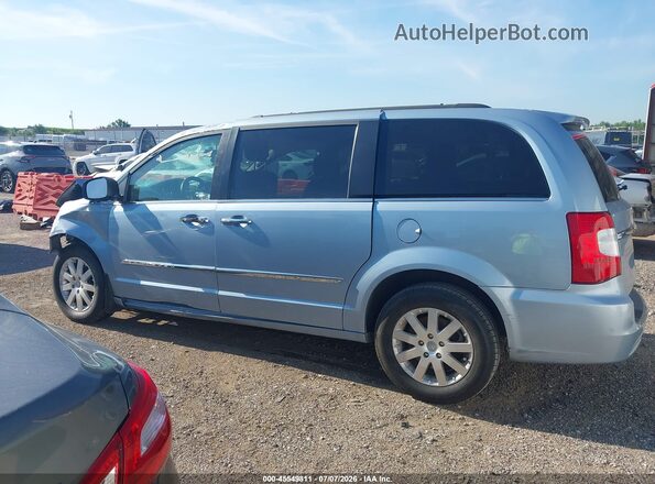 2C4RC1BG2GR255389 2016 CHRYSLER TOWN & COUNTRY Light Blue Rear interior view