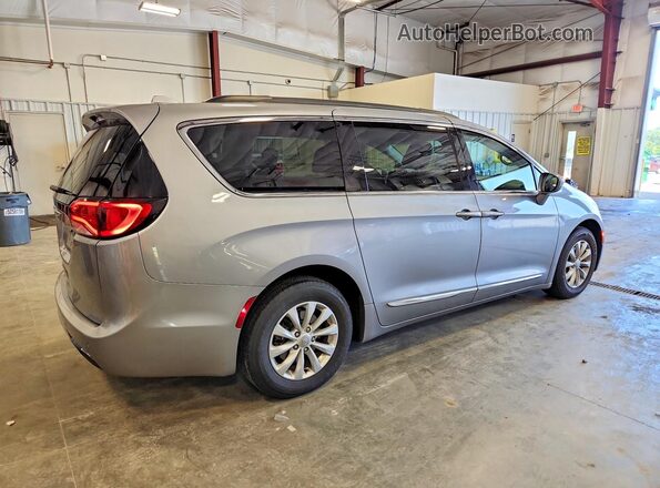 2C4RC1BG2HR527392 2017 CHRYSLER PACIFICA Gray Trasero derecho