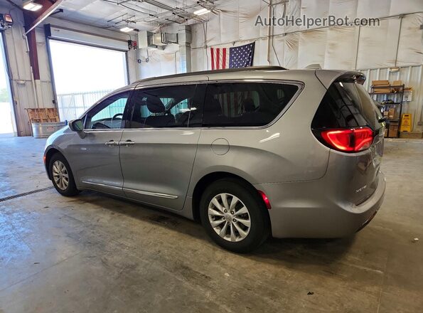 2C4RC1BG2HR527392 2017 CHRYSLER PACIFICA Gray Trasero izquierdo