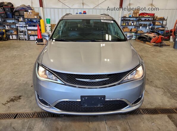 2C4RC1BG2HR527392 2017 CHRYSLER PACIFICA Gray Vista frontal