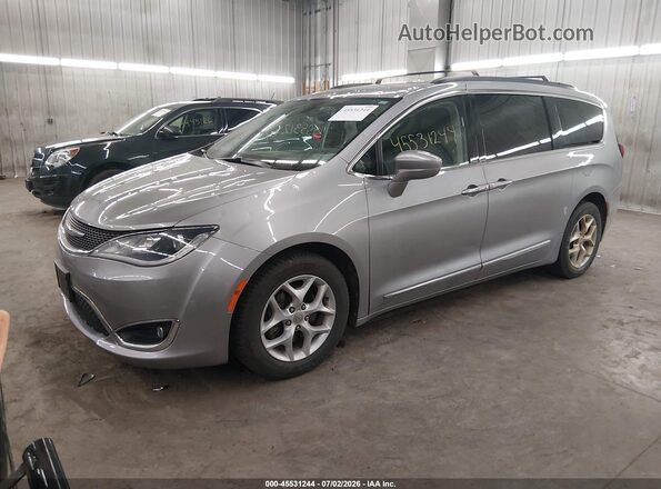 2C4RC1BG2HR528803 2017 CHRYSLER PACIFICA Silver Front left