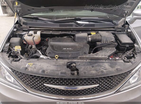 2C4RC1BG2HR528803 2017 CHRYSLER PACIFICA Silver Rear view