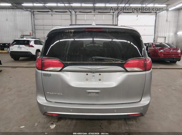 2C4RC1BG2HR528803 2017 CHRYSLER PACIFICA Silver 