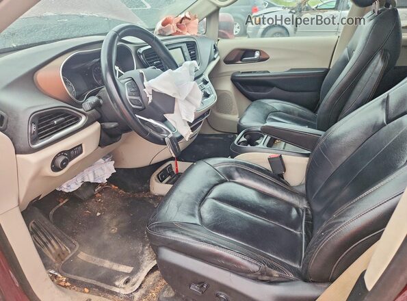 2C4RC1BG2HR595515 2017 CHRYSLER PACIFICA Red Front interior view