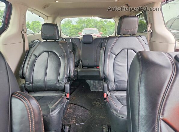 2C4RC1BG2HR595515 2017 CHRYSLER PACIFICA Red Rear seats view