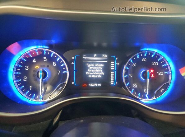 2C4RC1BG2KR680457 2019 CHRYSLER PACIFICA White Instrument cluster view
