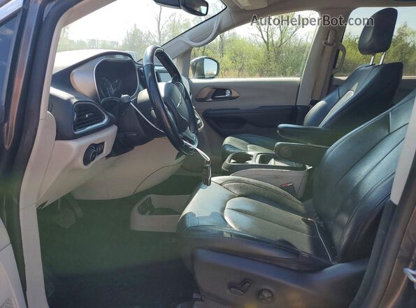 2C4RC1BG2LR275362 2020 CHRYSLER PACIFICA Burgundy Front interior view