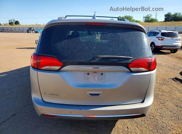 2C4RC1BG2LR275992 2020 CHRYSLER PACIFICA Silver Rear view