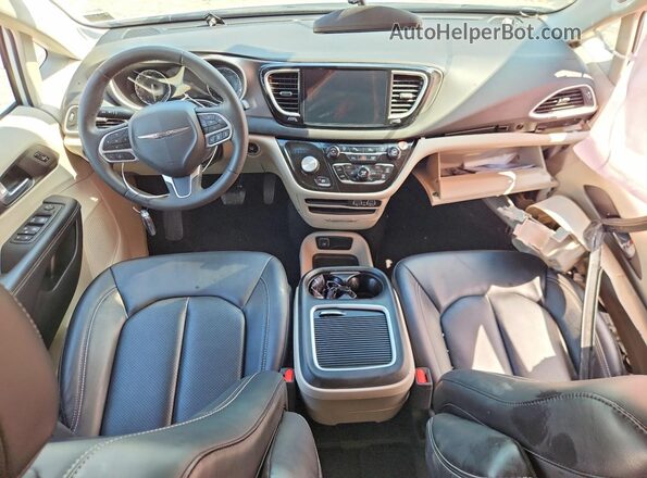 2C4RC1BG2RR168112 2024 CHRYSLER PACIFICA Белый Вид панели приборов