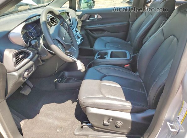 2C4RC1BG2TR246461 2026 CHRYSLER PACIFICA Silver Vista interior delantera