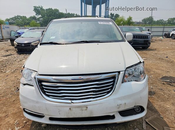 2C4RC1BG3GR175020 2016 CHRYSLER TOWN White Front view