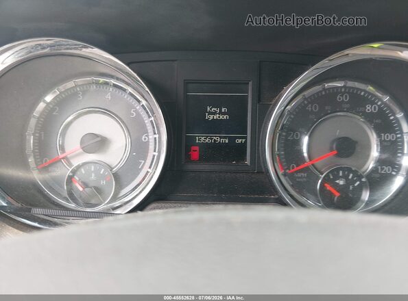 2C4RC1BG3GR238133 2016 CHRYSLER TOWN & COUNTRY Burgundy Вид задніх сидінь