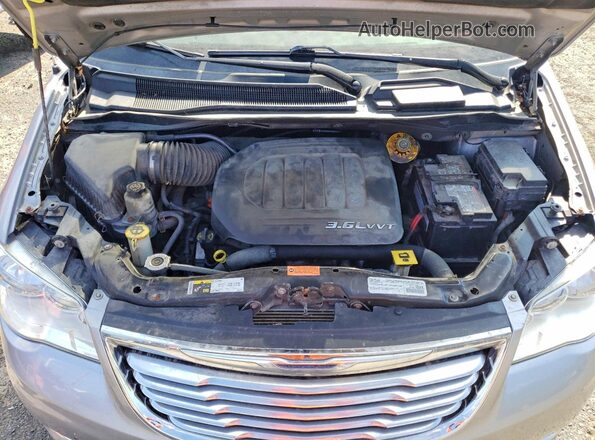 2C4RC1BG3GR247706 2016 CHRYSLER TOWN Silver Widok komory silnika