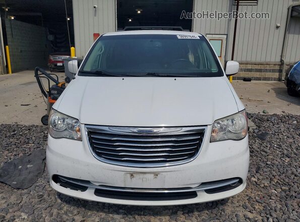 2C4RC1BG3GR290572 2016 CHRYSLER TOWN White Widok z przodu