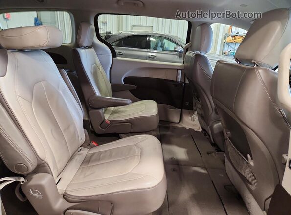 2C4RC1BG3HR519902 2017 CHRYSLER PACIFICA Burgundy Սալոնի հետևի տեսք