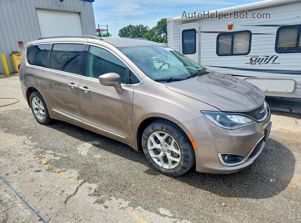 2C4RC1BG3HR552981 2017 CHRYSLER PACIFICA Gray Front right