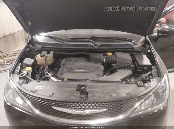 2C4RC1BG3HR554892 2017 CHRYSLER PACIFICA Black Widok z tyłu