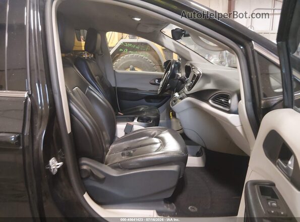 2C4RC1BG3HR554892 2017 CHRYSLER PACIFICA Black Widok wnętrza z przodu
