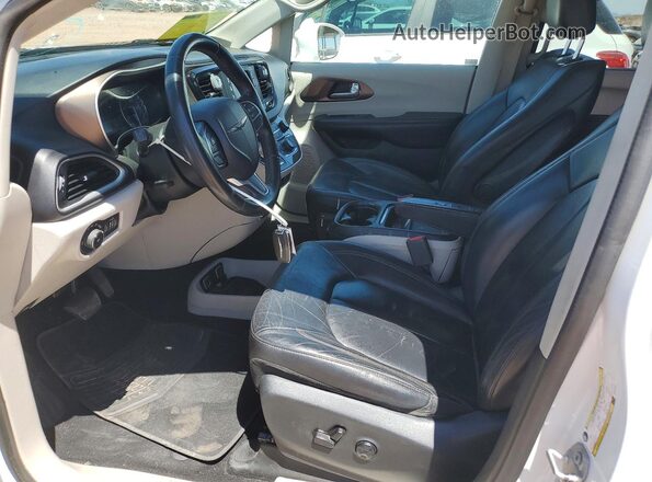 2C4RC1BG3HR620650 2017 CHRYSLER PACIFICA White წინა სალონის ხედი