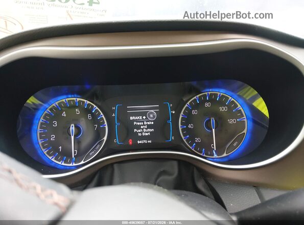 2C4RC1BG3HR633530 2017 CHRYSLER PACIFICA Blue უკანა სავარძლების ხედი