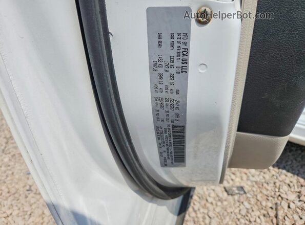 2C4RC1BG3JR317759 2018 CHRYSLER PACIFICA White Панорамний вид салону 360°