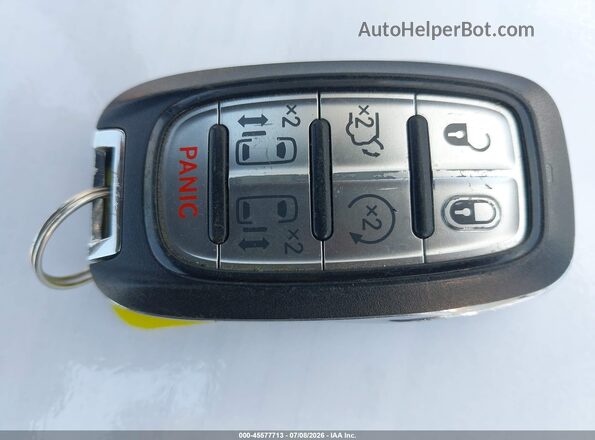 2C4RC1BG3MR584873 2021 CHRYSLER PACIFICA Серый Вид панели приборов
