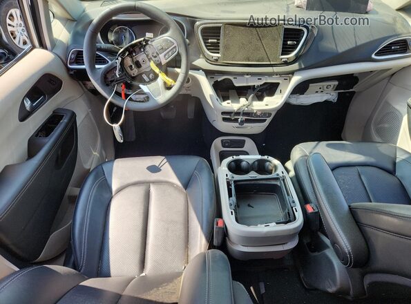 2C4RC1BG3RR145891 2024 CHRYSLER PACIFICA Silver 