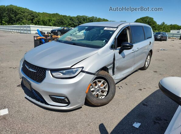2C4RC1BG3RR145891 2024 CHRYSLER PACIFICA Silver 