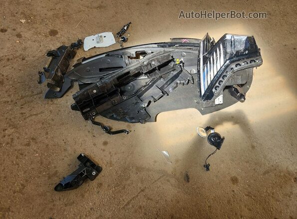 2C4RC1BG3VR556685 2027 CHRYSLER PACIFICA White Widok naklejki z numerem VIN