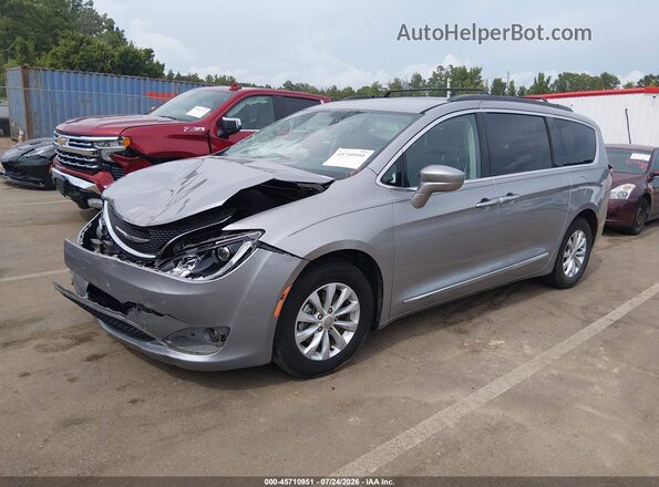 2C4RC1BG4HR569840 2017 CHRYSLER PACIFICA Silver Առջևի ձախ երեք քառորդ տեսարան
